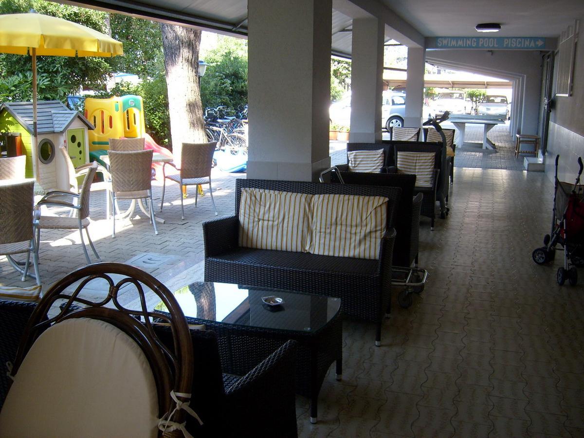 קרביה Hotel Giunchi מראה חיצוני תמונה