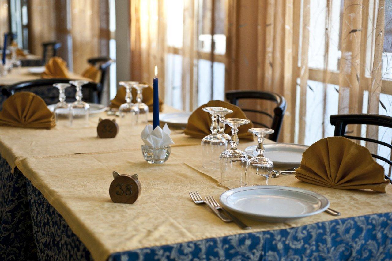 קרביה Hotel Giunchi מראה חיצוני תמונה